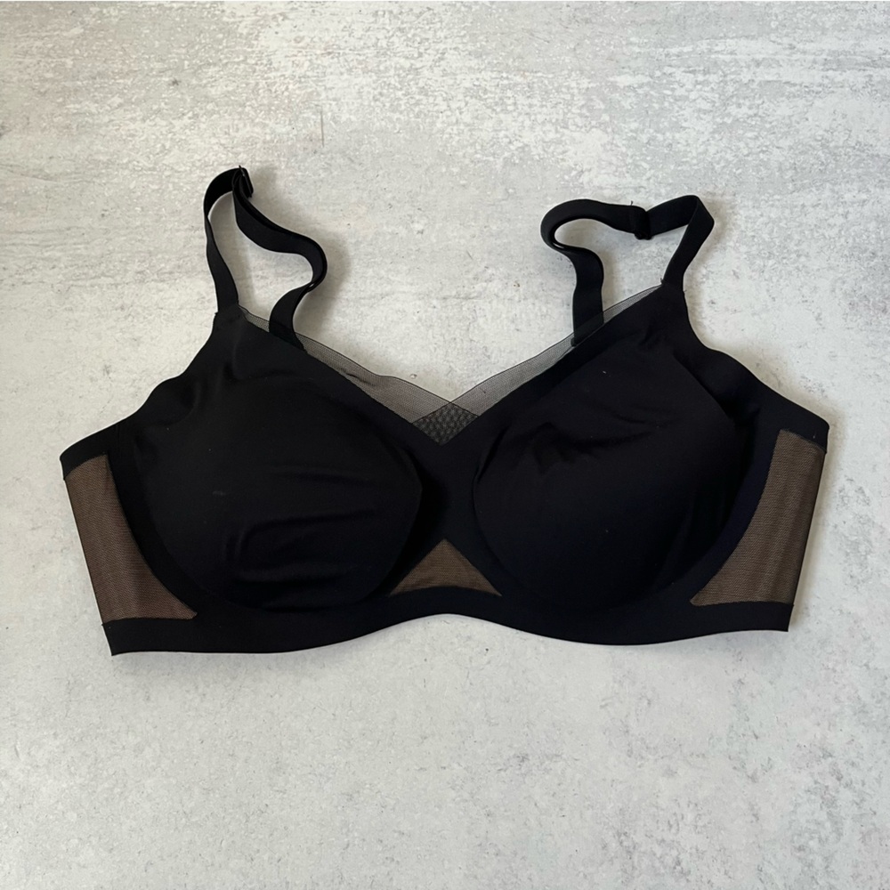 Honeylove Black Wireless Bra with Sheer Mesh Panels